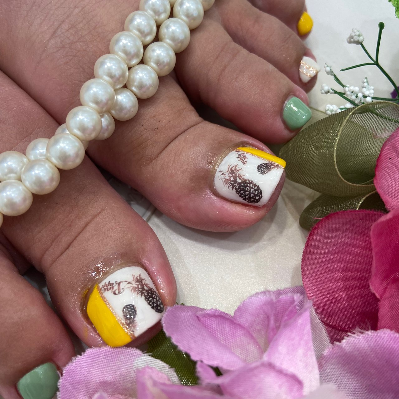 夏 秋 冬 リゾート フット Nailsalon Minervaのネイルデザイン No ネイルブック