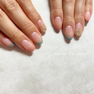 フレンチ ショート グレーのネイルデザイン ネイルブック