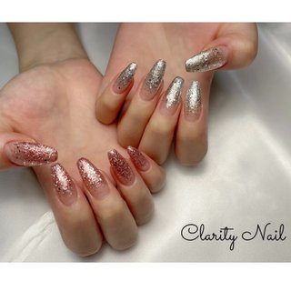 ラメグラデーション+色替えオプション💅✨ 
#ジェルネイル#ネイル#nail#シンプル#持ち込みアート#天王寺#阿倍野#プライベートサロン#ネイルサロン#春ネイル#夏ネイル#水彩アート#アートし放題#定額デザイン#シンプル#ニュアンス#ニュアンスネイル#ちゅるんネイル#オフィスネイル#フィルイン一層残し#フィルイン#フットネイル#foot#hand#spring#summer#autumn#winter#privatesalon #春 #夏 #オールシーズン #ハンド #グラデーション #ラメ #ピンク #シルバー #ジェルネイル #お客様 #Clarity Nail #ネイルブック
