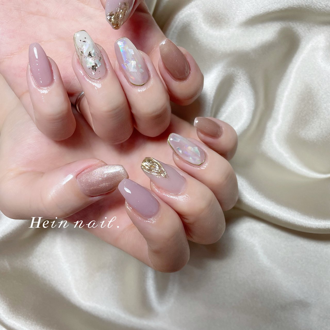 ホワイト ピンク ゴールド Hein Nail のネイルデザイン No ネイルブック