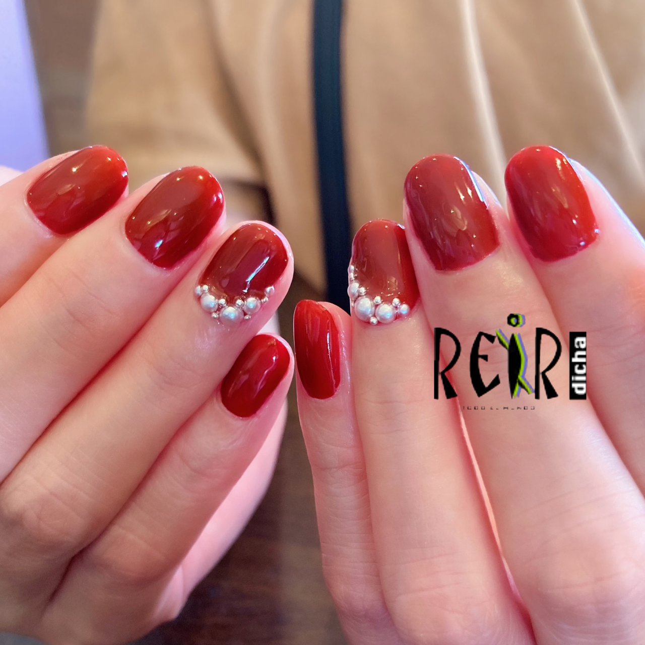 秋 ハンド シンプル ビジュー ワンカラー レイールディッチャ ネイル スクールのネイルデザイン No ネイルブック