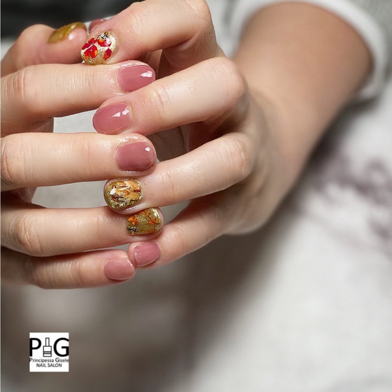 秋 ハンド ワンカラー ショート ピンク プリンチペッサジゼルのネイルデザイン No ネイルブック