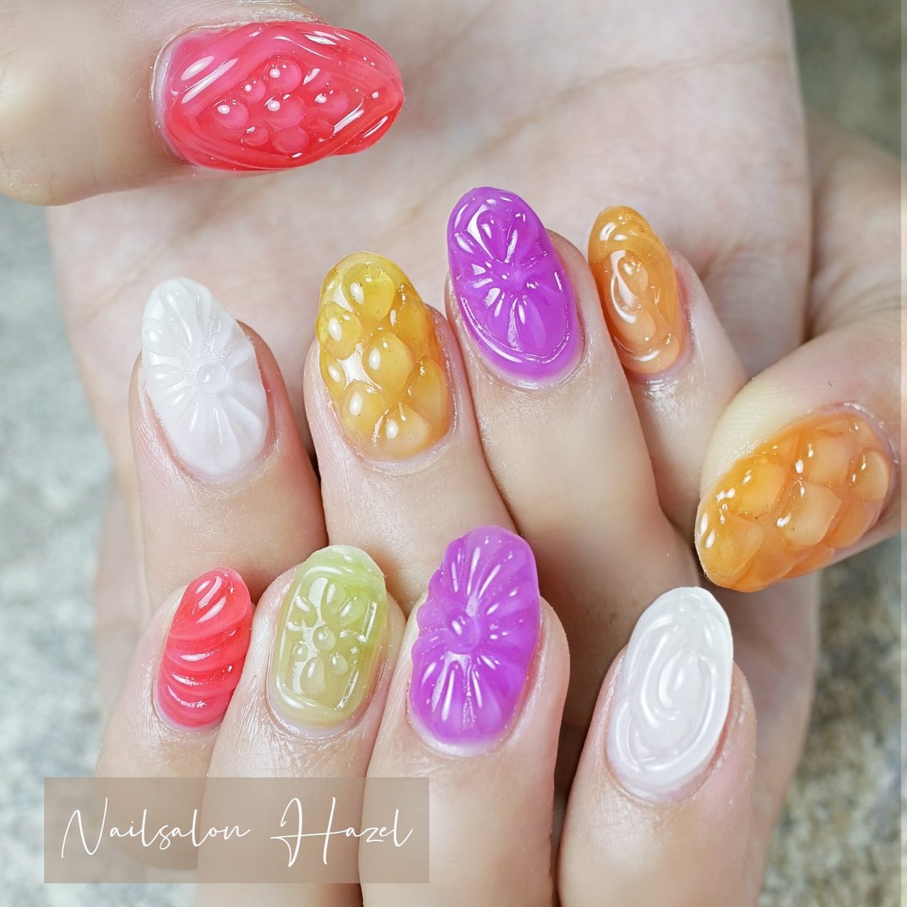 ハロウィン パーティー ハンド ミディアム カラフル Nailsalon Hazelのネイルデザイン No 663 ネイルブック