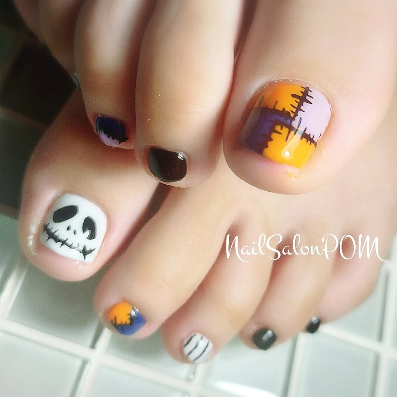 秋 旅行 ハロウィン フット キャラクター Nail Salon Pomのネイルデザイン No ネイルブック