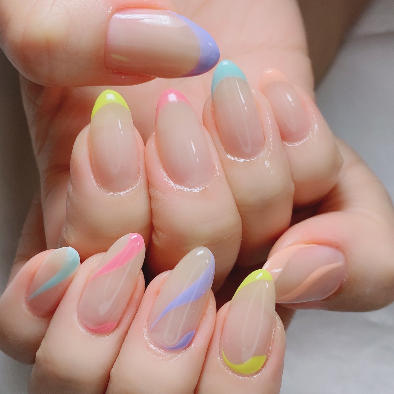 ハンド フレンチ 変形フレンチ レトロ パステル Nailandbeautyアンドネイルアンドビューティーのネイル デザイン No ネイルブック