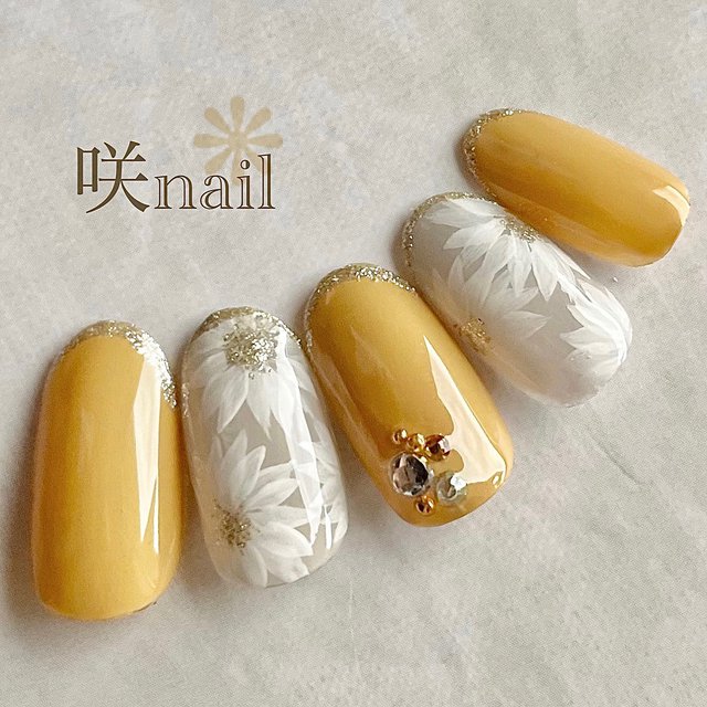 マスタードカラーネイル】2021年秋のお洒落を活性化♡｜ネイルブック