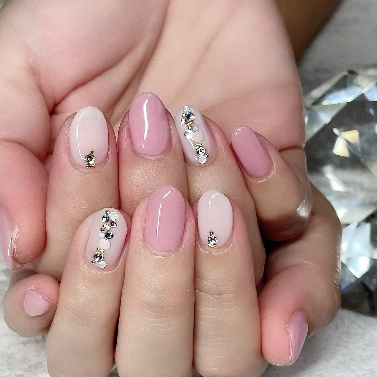 オールシーズン オフィス デート 女子会 ハンド Happily のネイルデザイン No ネイルブック