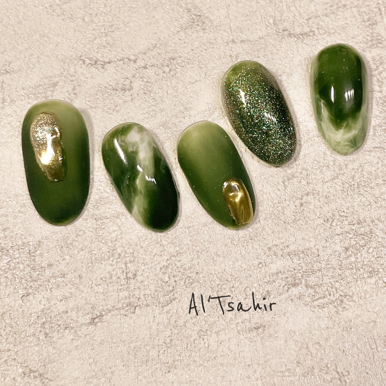 秋/冬/オールシーズン/ハンド/ラメ - noriko アルツァヒールのネイル  