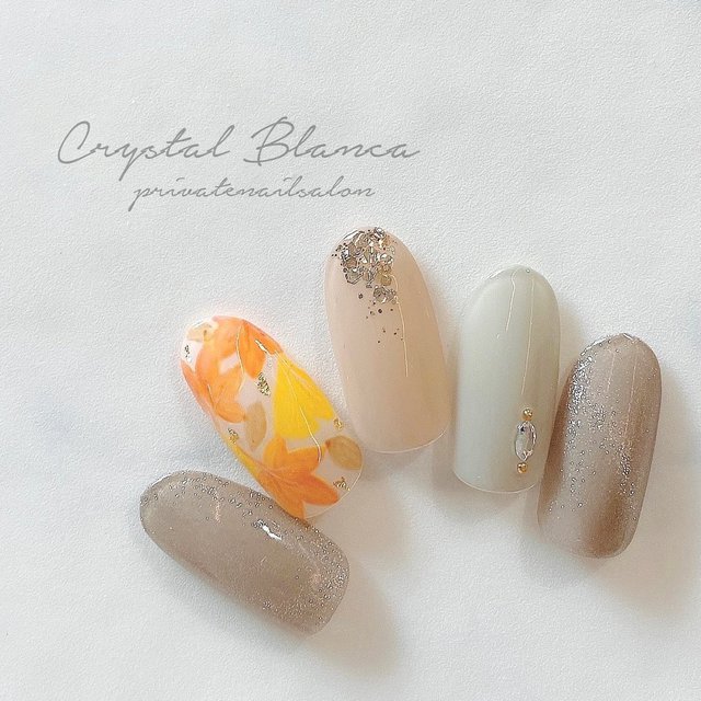 一点限り❣️Nail Wrapsレッドゴールド装飾 10枚入りネイルシール爪ヤスリ 指先で秋をまとう♡紅葉ネイル特集｜2021