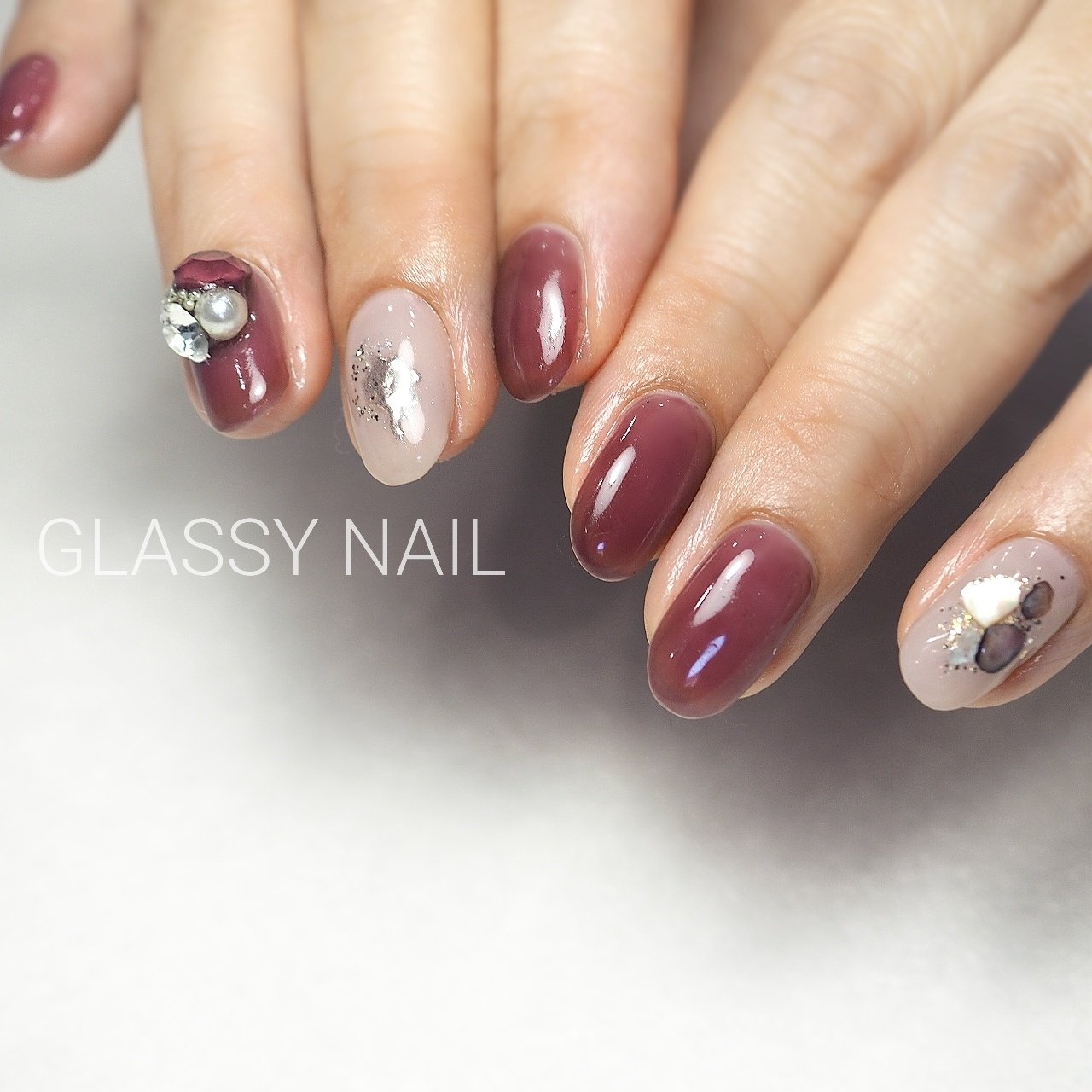 秋 冬 バレンタイン クリスマス ハンド Glassy Nailのネイルデザイン No ネイルブック