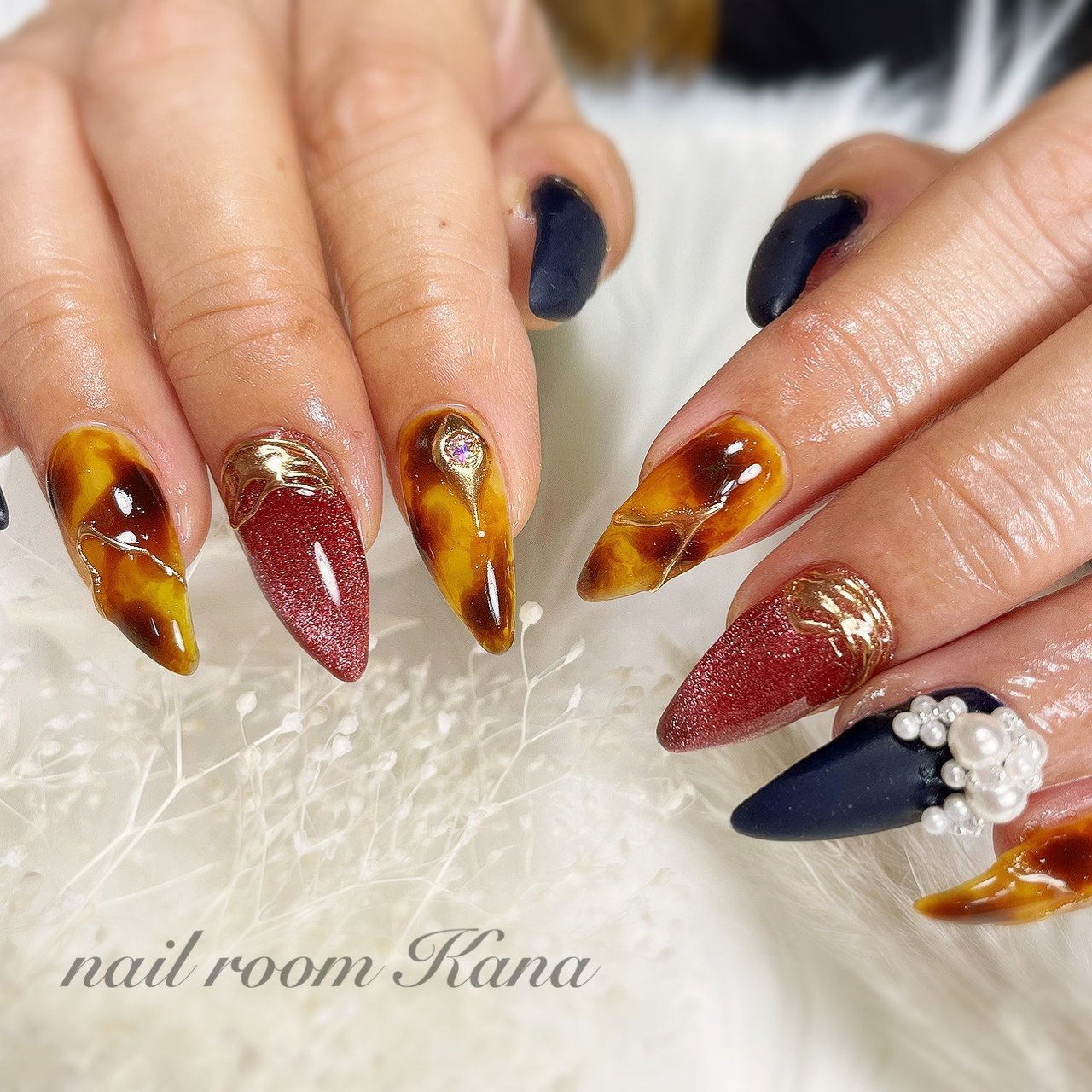 秋 冬 ハンド ワンカラー パール Nail Room Kanaのネイルデザイン No ネイルブック