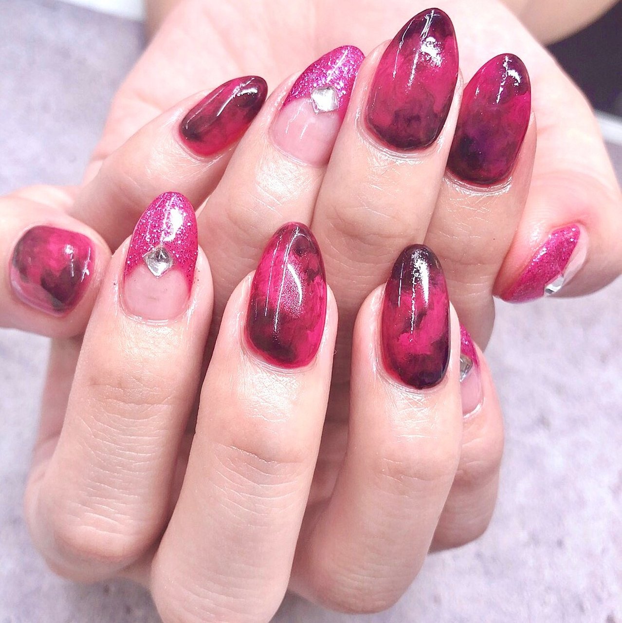 ピンク ブラック Crystal R Nail Salon のネイルデザイン No ネイルブック