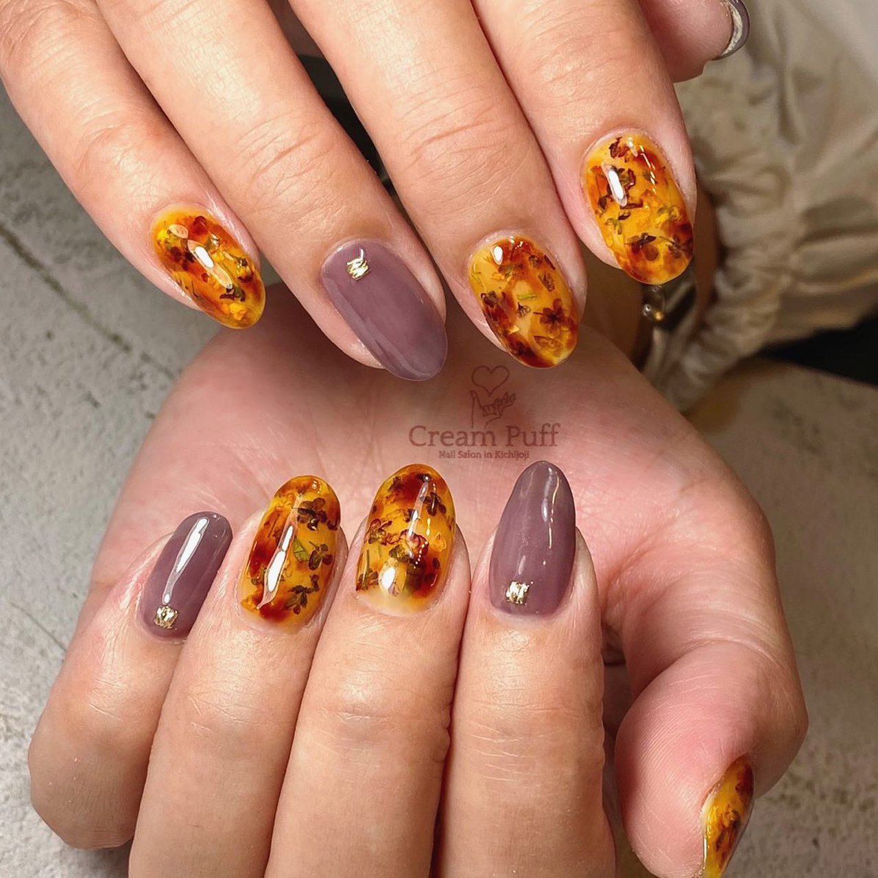 秋 オールシーズン ワンカラー フラワー アンティーク Creampuff 吉祥寺店のネイルデザイン No ネイルブック