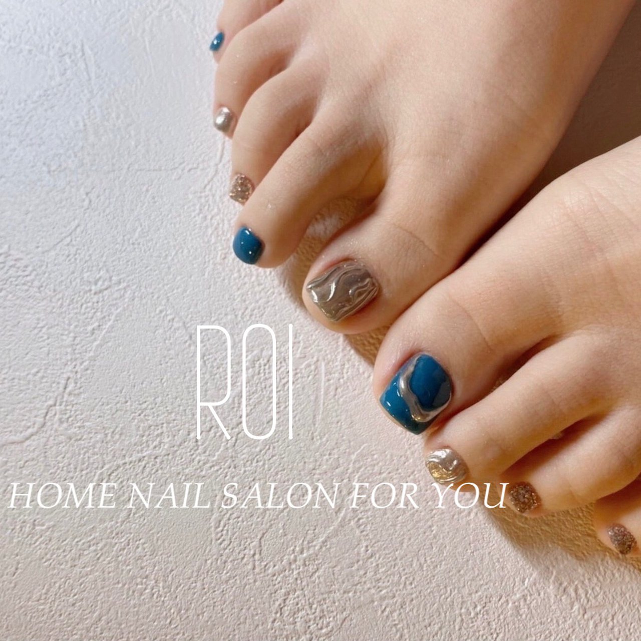 秋 デート 女子会 フット シンプル Roi Home Nail Salon For You のネイルデザイン No ネイル ブック