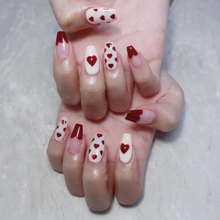 ハート くりぬきのネイルデザイン ネイルブック