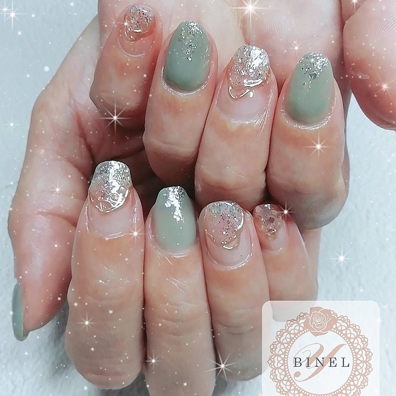 秋 オールシーズン ハンド 変形フレンチ ラメ Milkittyのネイルデザイン No ネイルブック