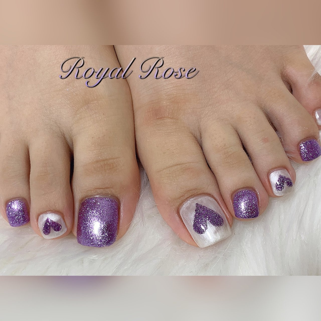 オールシーズン フット ラメ ハート ホワイト Royal Roseのネイルデザイン No ネイルブック