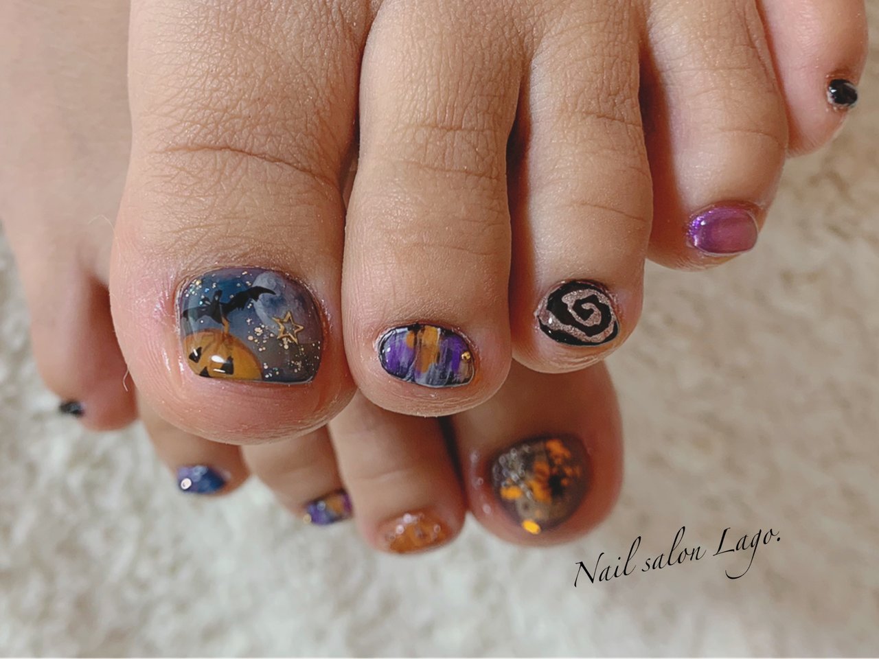 秋 パーティー フット ラメ キャラクター Nailsalonlagoのネイルデザイン No ネイルブック