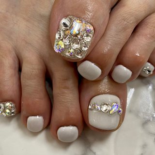ラメ ペディキュアのネイルデザイン ネイルブック