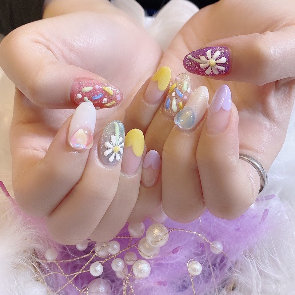 オールシーズン ハンド ミディアム ホワイト カラフル Nail Salon Meili 埼玉日進のネイルデザイン No ネイル ブック