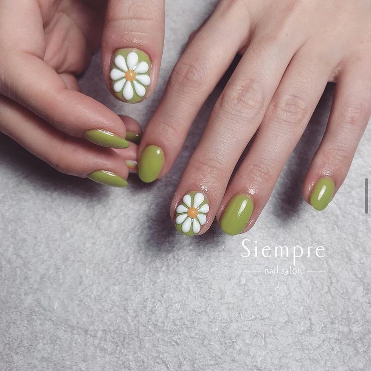 ハンド/シンプル/ワンカラー/フラワー/エスニック - siempre_nailの 