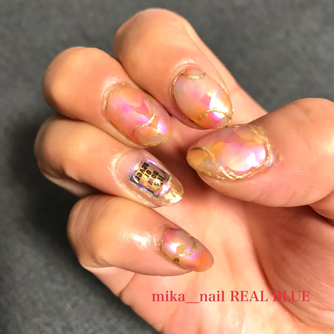 オールシーズン ハンド ホイル マット オーロラ Mika Nailのネイルデザイン No ネイルブック