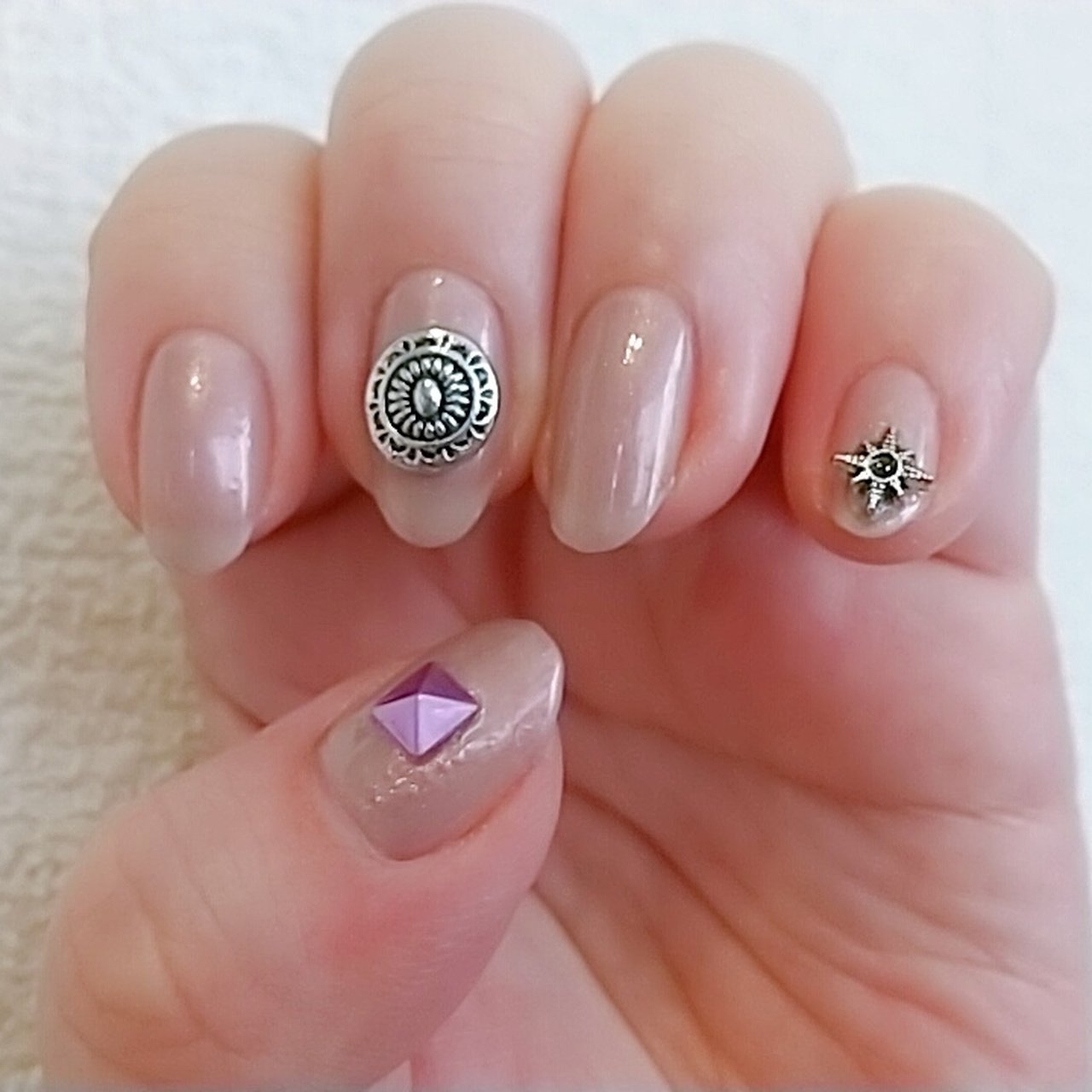 オールシーズン ハンド ミディアム パープル マニキュア ぴよこ丸のネイルデザイン No ネイルブック