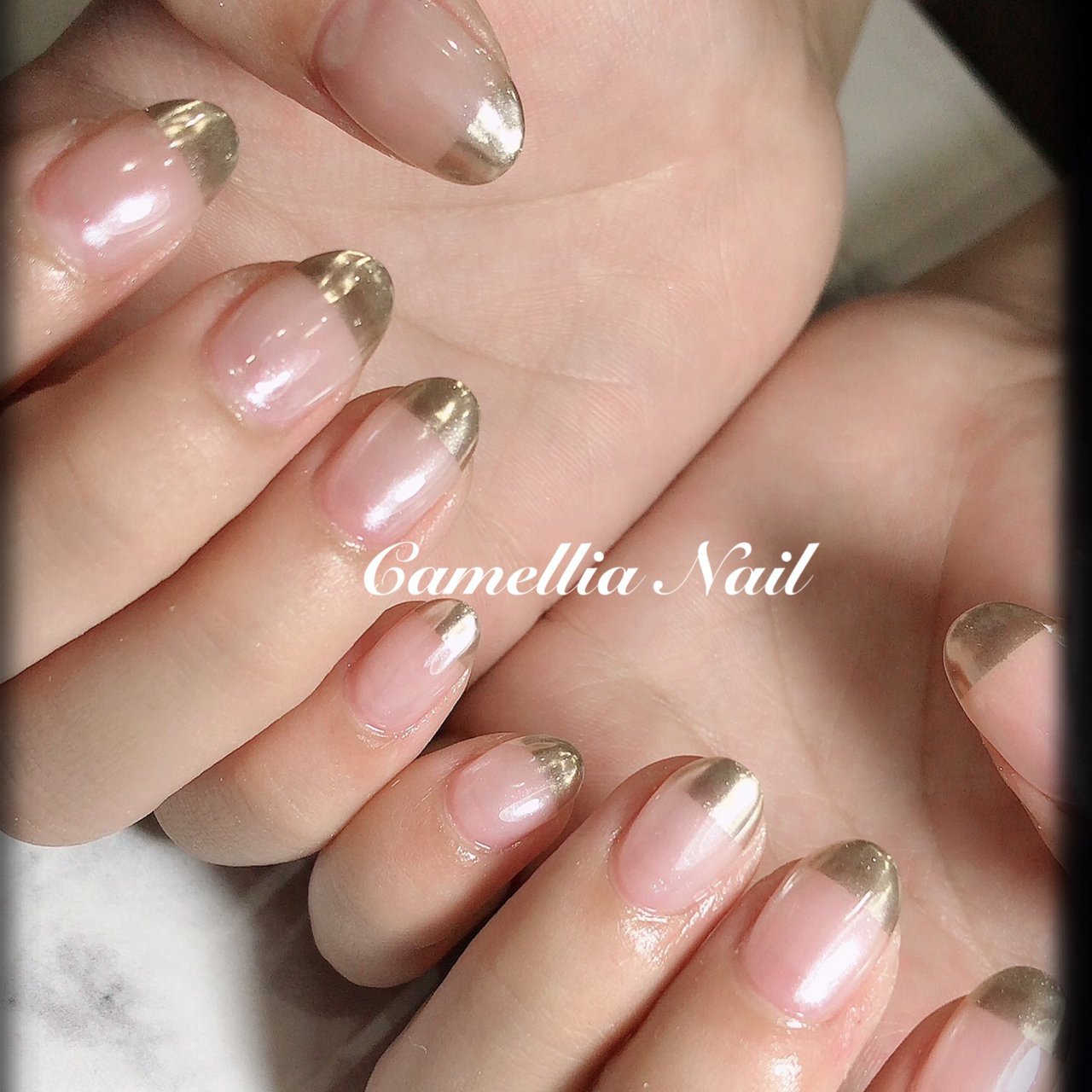 オールシーズン ハンド フレンチ ミラー ミディアム Camellia Nailのネイルデザイン No ネイルブック