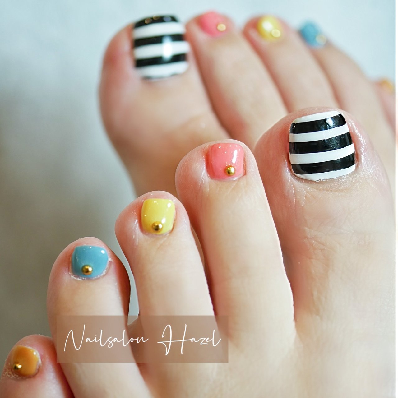 春 夏 フット ボーダー モノトーン Nailsalon Hazelのネイルデザイン No ネイルブック