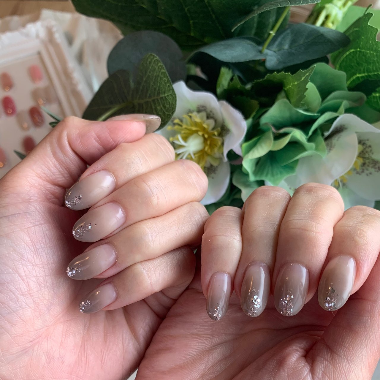 秋 ハンド グラデーション グレー ジェルネイル ユウナのネイルデザイン No ネイルブック