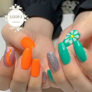 オレンジ ネオンカラーのネイルデザイン ネイルブック