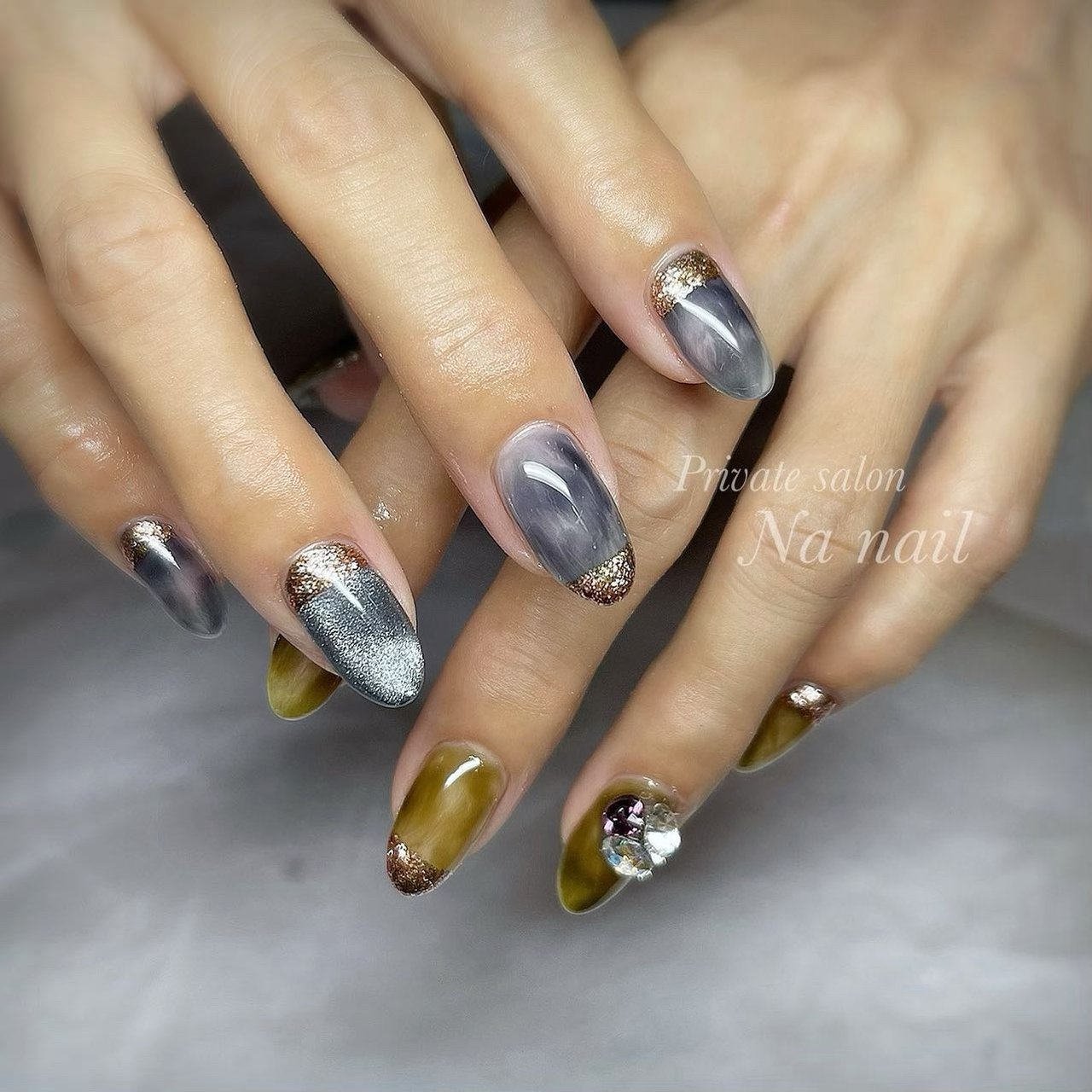 秋 冬 ハンド ビジュー シースルー Na Nailのネイルデザイン No ネイルブック