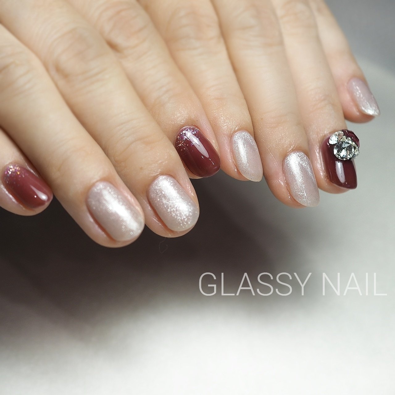 秋 冬 お正月 クリスマス ハンド Glassy Nailのネイルデザイン No 666 ネイルブック