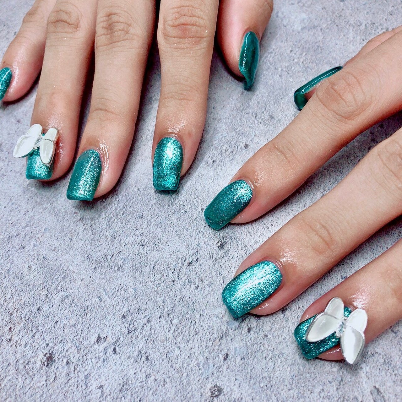 グリーン Crystal R Nail Salon のネイルデザイン No ネイルブック