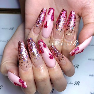 ホログラム ピンク 派手ネイルのネイルデザイン ネイルブック