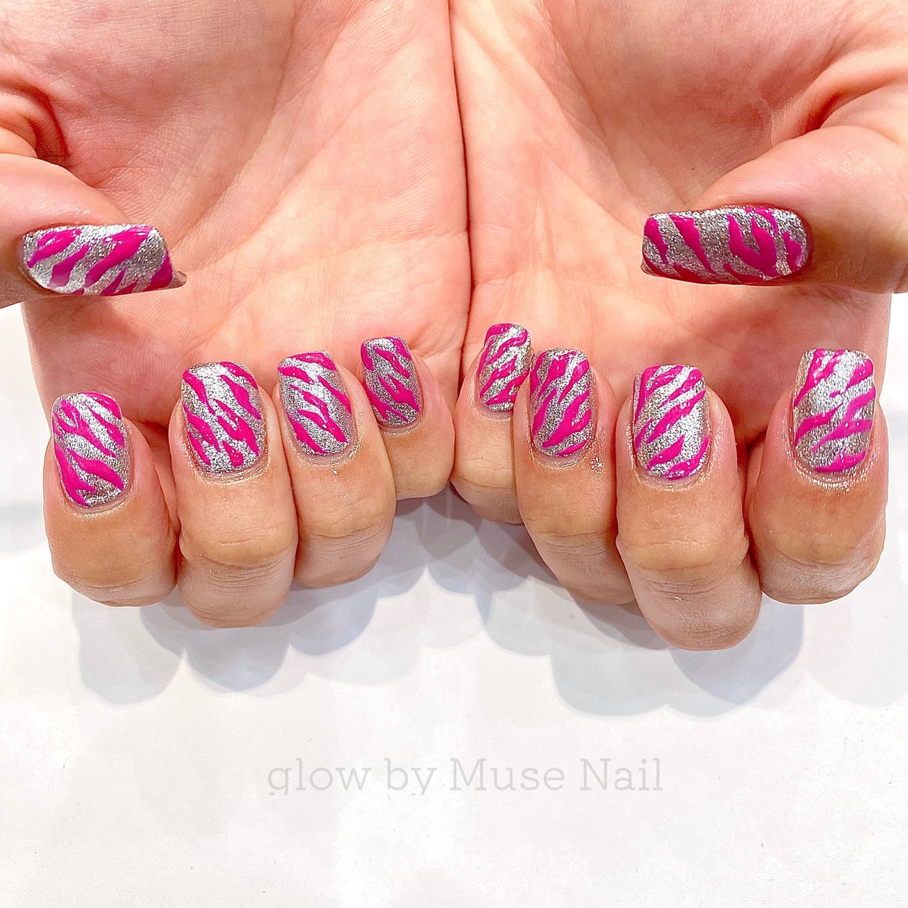 オールシーズン ライブ ハロウィン パーティー ハンド Glow By Muse Nailのネイルデザイン No ネイルブック