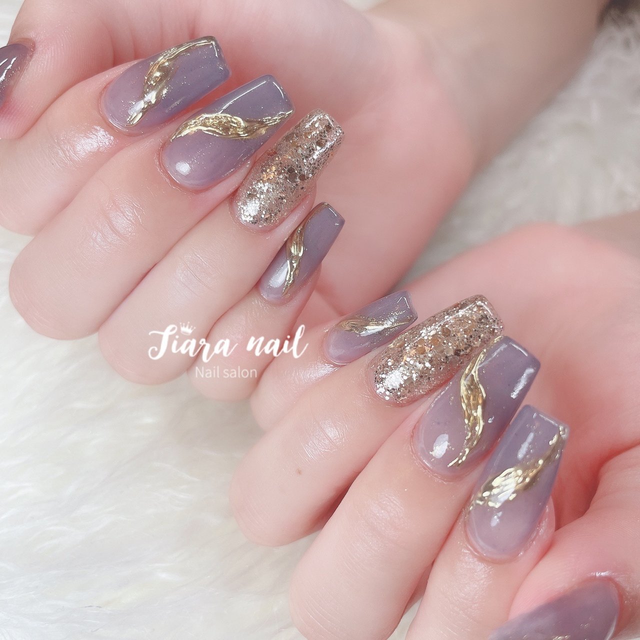 オールシーズン 𝐭𝐢𝐚𝐫𝐚𝐧𝐚𝐢𝐥 ティアラネイルのネイルデザイン No ネイルブック