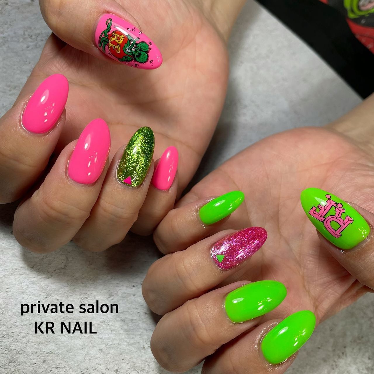 夏 オールシーズン ハンド 痛ネイル キャラクター Kr Nailのネイルデザイン No ネイルブック