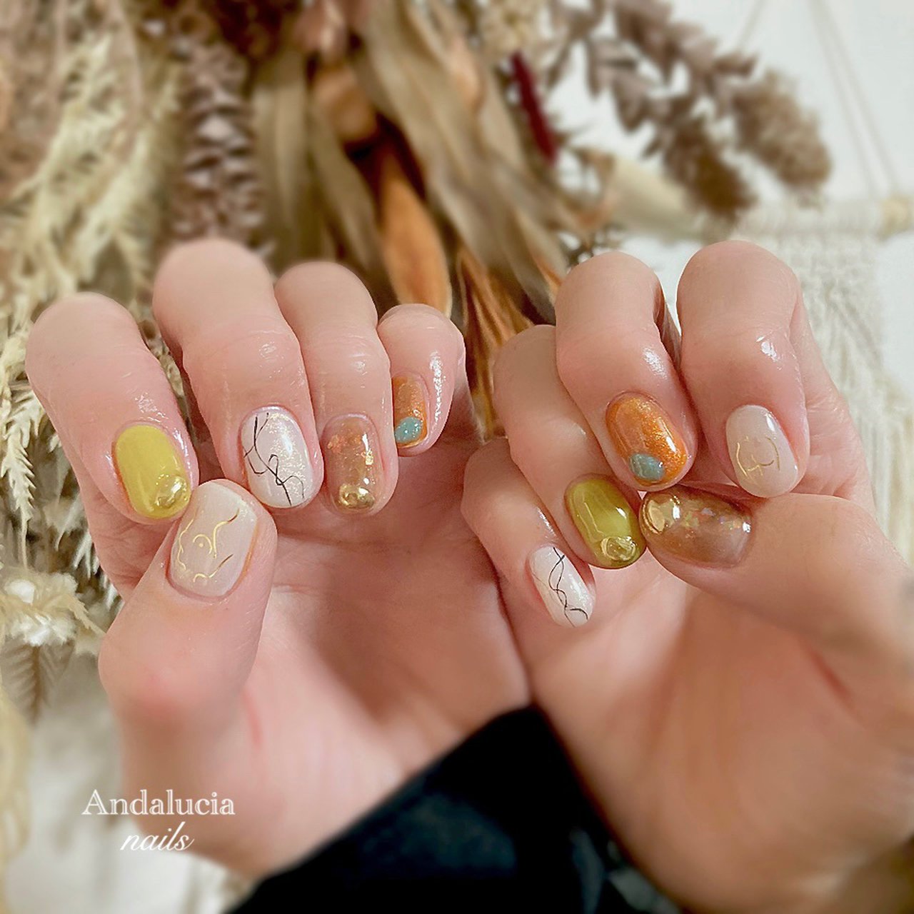 秋 オールシーズン ハンド ニュアンス ショート Andalucia Nailsのネイルデザイン No ネイルブック