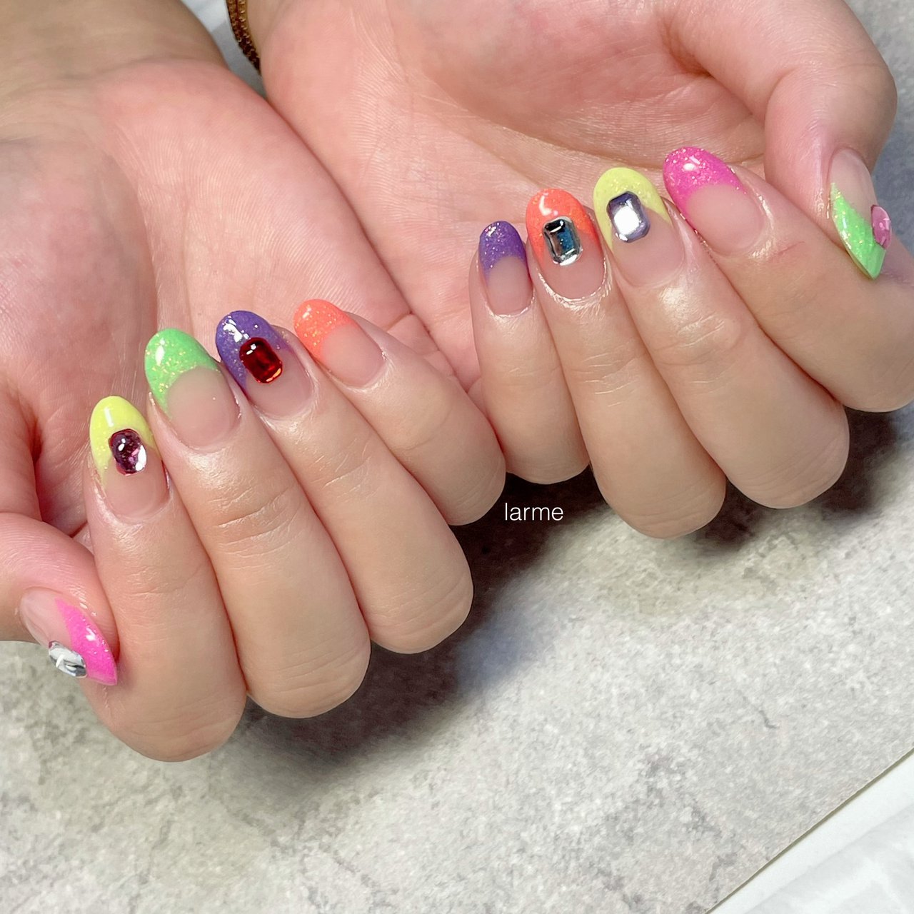 ハンド ピンク イエロー パープル Nailroomlarmeのネイルデザイン No ネイルブック