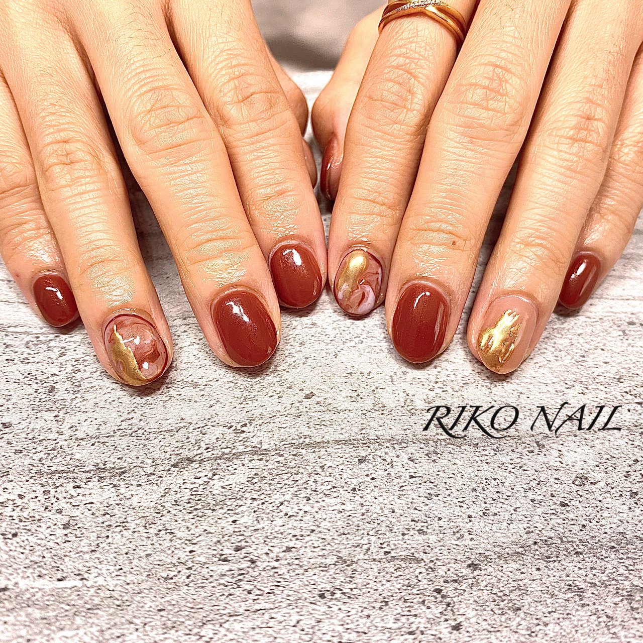 秋 ハンド ニュアンス ショート ブラウン Riko Nailのネイルデザイン No ネイルブック