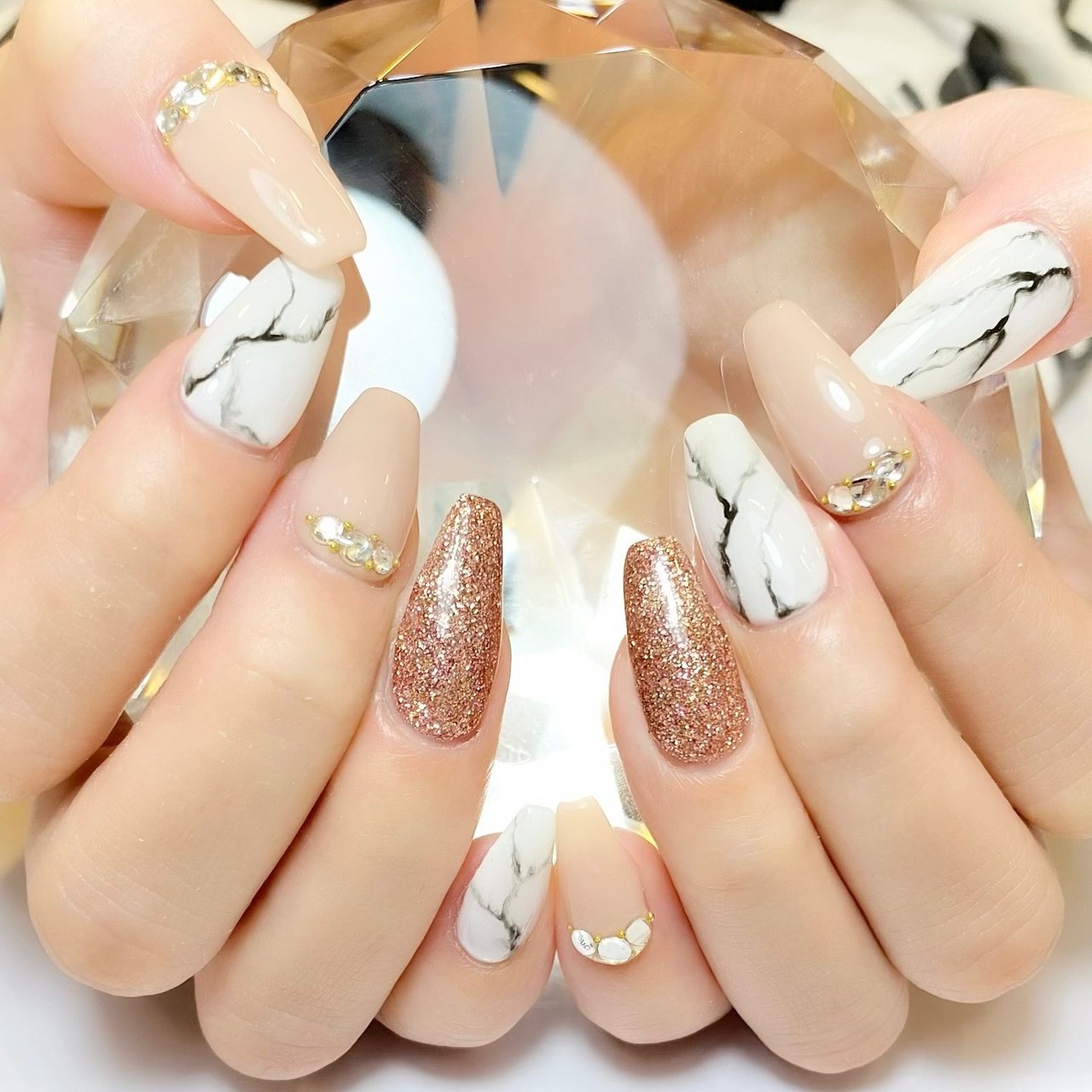 オールシーズン ハンド ラメ ワンカラー 大理石 Yuukaのネイルデザイン No ネイルブック