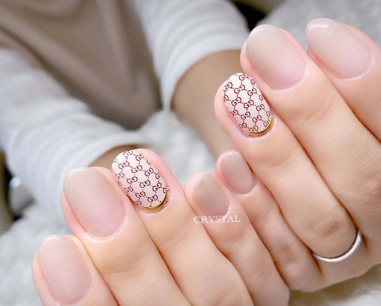 秋 冬 ハンド シンプル グラデーション Crystalのネイルデザイン No ネイルブック