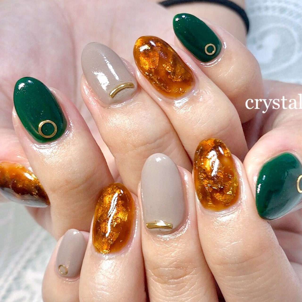 グリーン ブラウン グレージュ Crystal R Nail Salon のネイルデザイン No ネイルブック