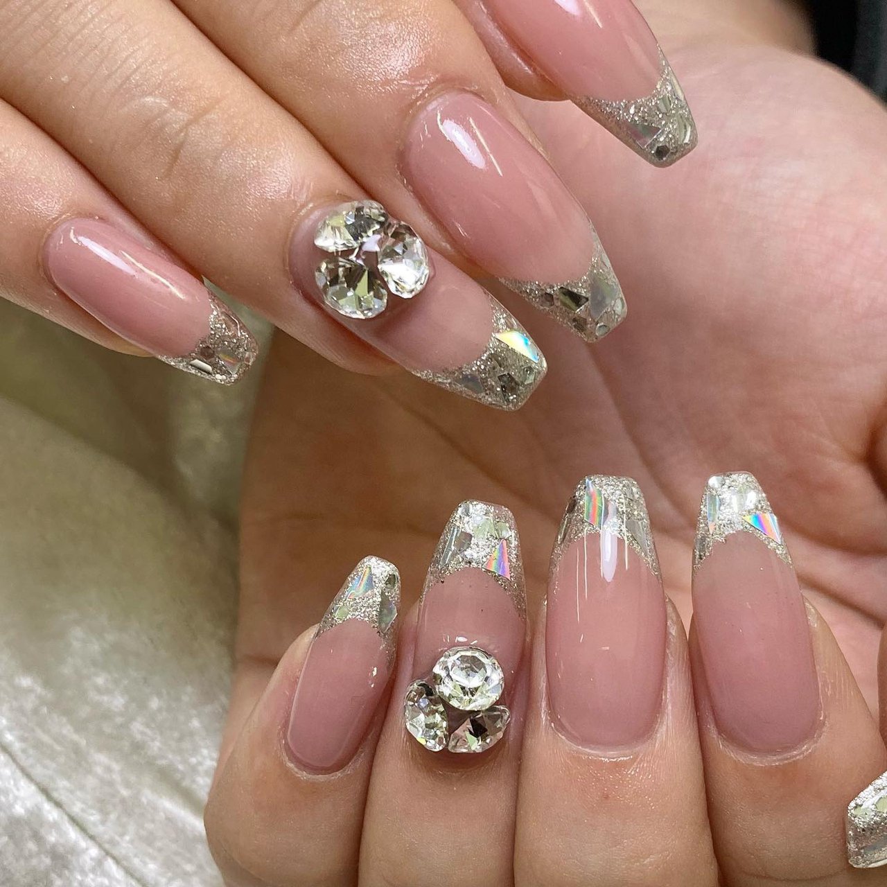 秋 オールシーズン ハンド フレンチ 変形フレンチ 富山市ネイルacoobeautyのネイルデザイン No ネイルブック