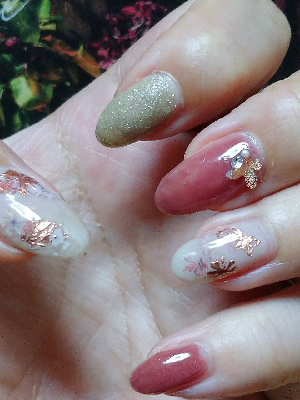 秋 ハンド ラメ フラワー ボタニカル ひよたんままのネイルデザイン No ネイルブック