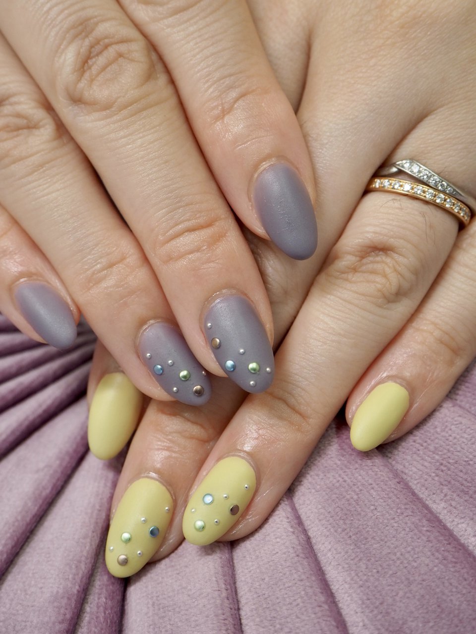 秋 ハンド シンプル ドット バイカラー Chinaのネイルデザイン No 672 ネイルブック