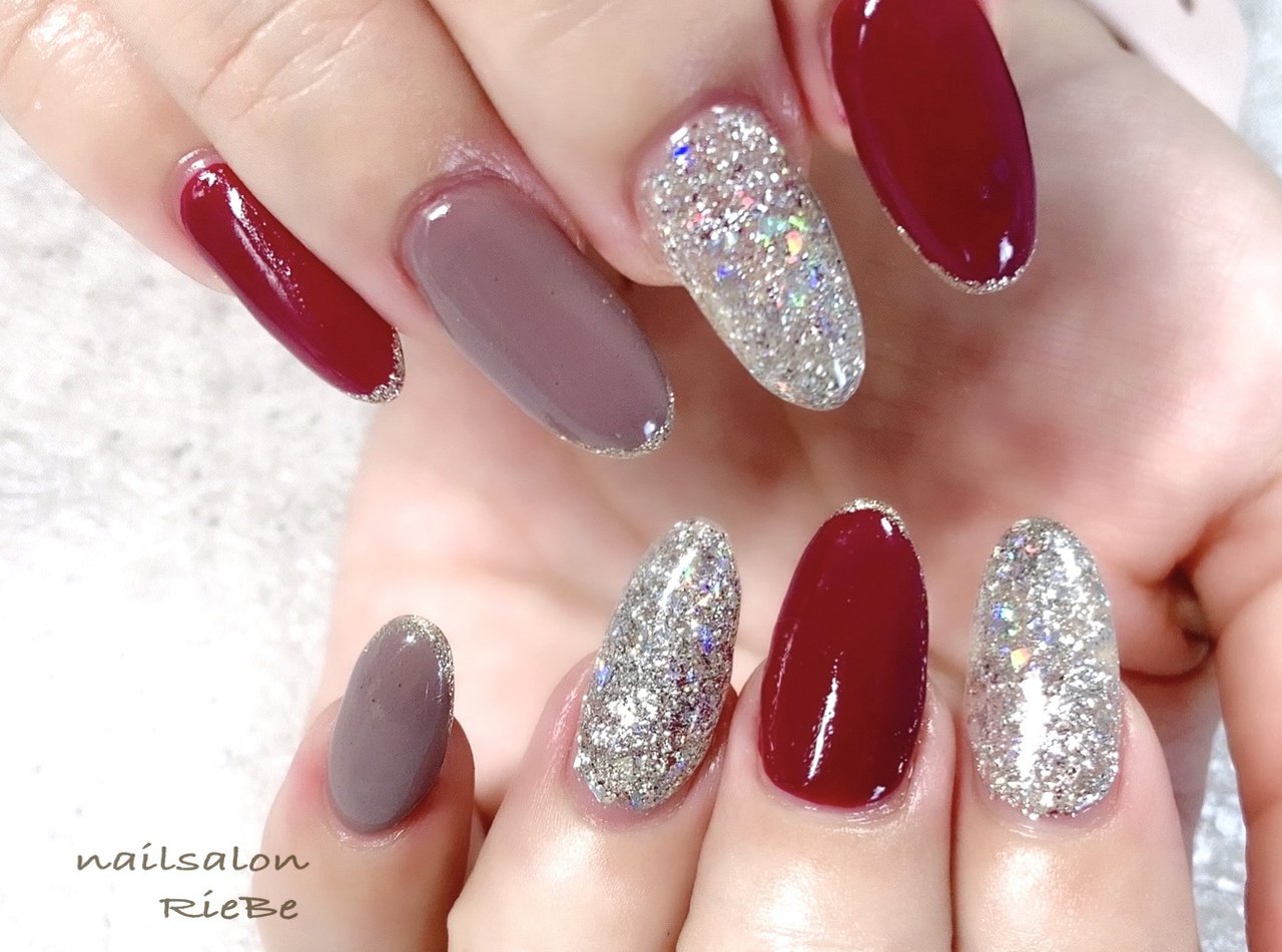 秋 冬 お正月 クリスマス ハンド Nail Salon Riebe リーヴェ のネイルデザイン No ネイルブック