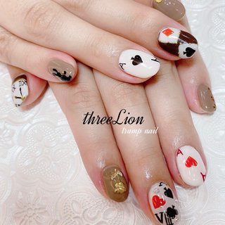 痛ネイル モノトーンのネイルデザイン ネイルブック