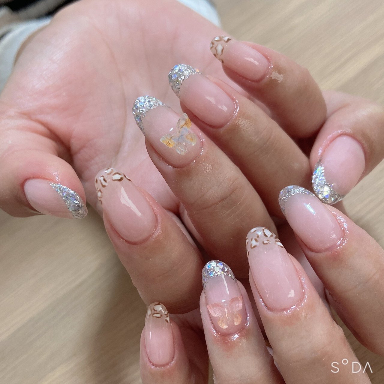 オールシーズン ハンド フレンチ アニマル柄 ミディアム Neilunaのネイルデザイン No ネイルブック